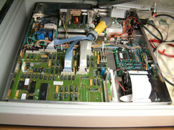 Metal lid of inner box removed